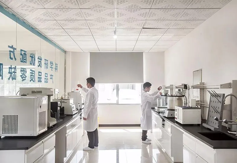 Стандартизированная лаборатория «Хуацин Смазочные Материалы» с условиями чистых помещений